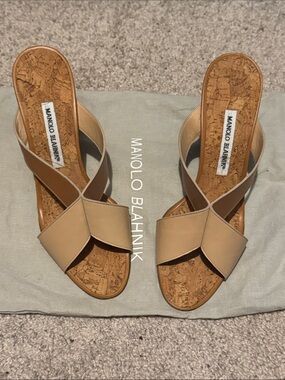 Manolo Blahnik Beige Leather Cork Slide Mules